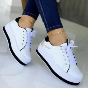 Bliklik Women'S Fashion Round Toe Thick Sole Shallow Lace-Up Casual Sneakers