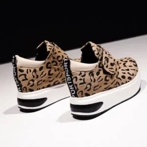 Bliklik Women Fashion Wedge Leopard Leopard Sneakers