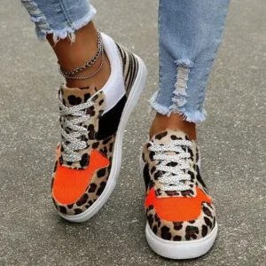 Bliklik Fashionable Round Toe Lace-Up Sneakers